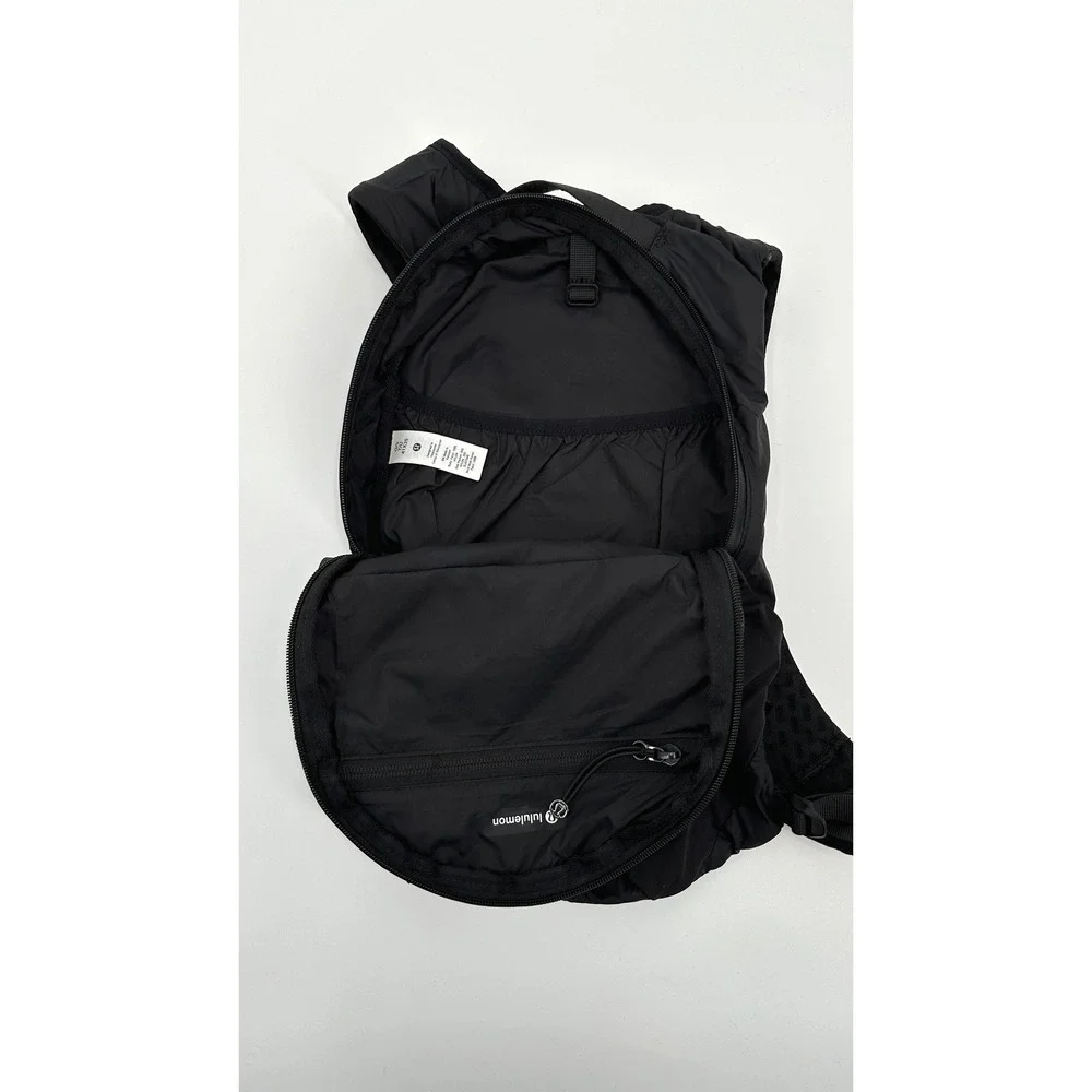 Lululemon Active Backpack 10 L O/S Black Hydration Comp Water Repel Reflective